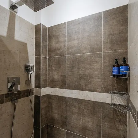 Days - Family 2bdr - Ac - Darts - Netflix - Hip District Apartamento Praga