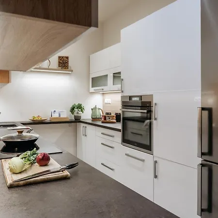 Days - Family 2bdr - Ac - Darts - Netflix - Hip District Prag